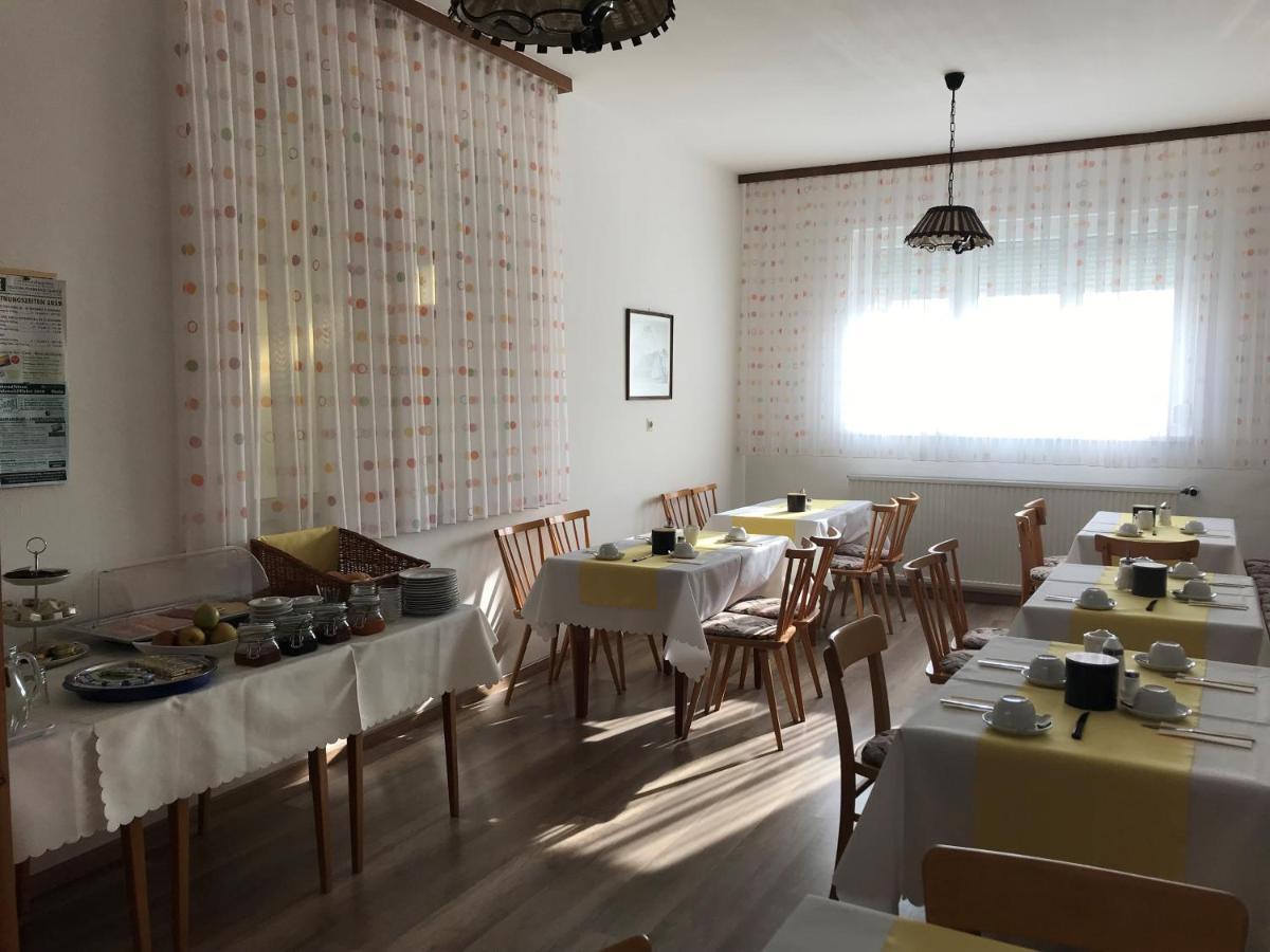 Gaestehaus & Weingut Klein Illmitz Zewnętrze zdjęcie